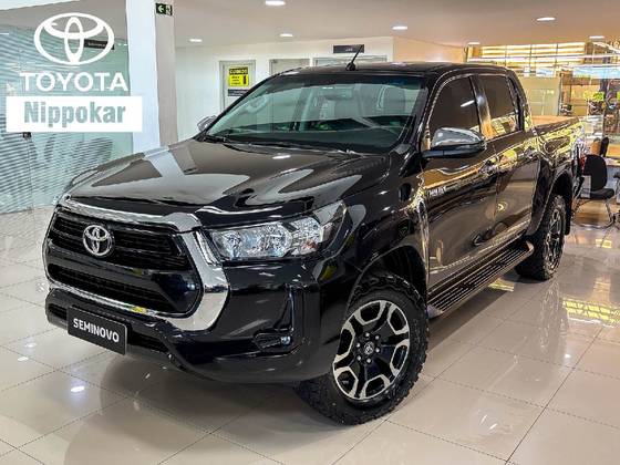 TOYOTA HILUX 2.8 D-4D TURBO DIESEL CD SRV 4X4 AUTOMÁTICO TOYOTA HILUX 2.8 D-4D TURBO DIESEL CD SRV 4X4 AUTOMÁTICO